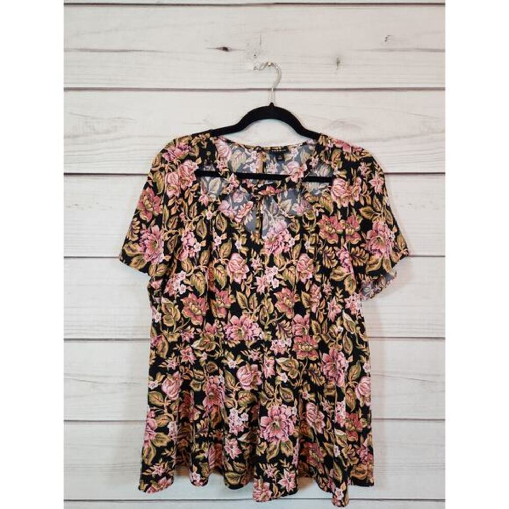 Torrid Womens Multicolor Floral Short Sleeve Crepe Cage Front Blouse Top Size 1X - Picture 1 of 6